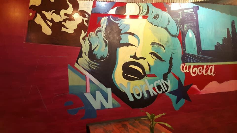 Route 66 Music Restaurant & Hostel シェムリアップ エクステリア 写真