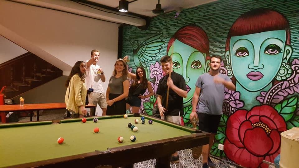 Route 66 Music Restaurant & Hostel シェムリアップ エクステリア 写真